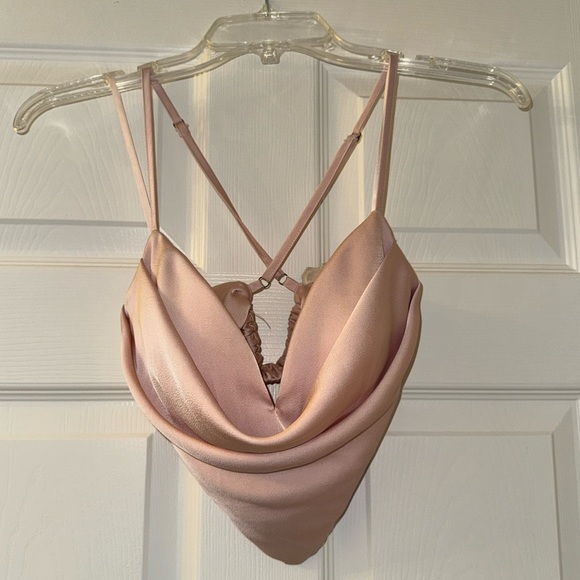 Light Pink Mable Crop Top! - Picture 1 of 4